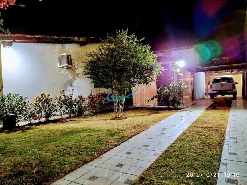 Foto 7 de Casa com 4 quartos à venda, 187m2 em Caraguatatuba - SP