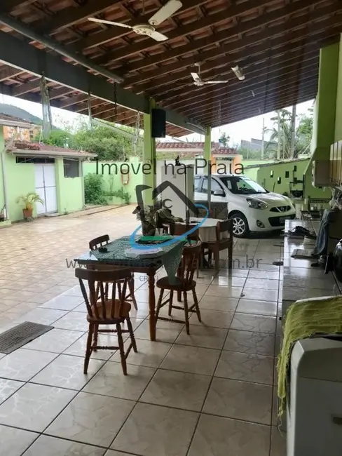 Foto 1 de Casa com 2 quartos à venda, 110m2 em Martim de Sá, Caraguatatuba - SP