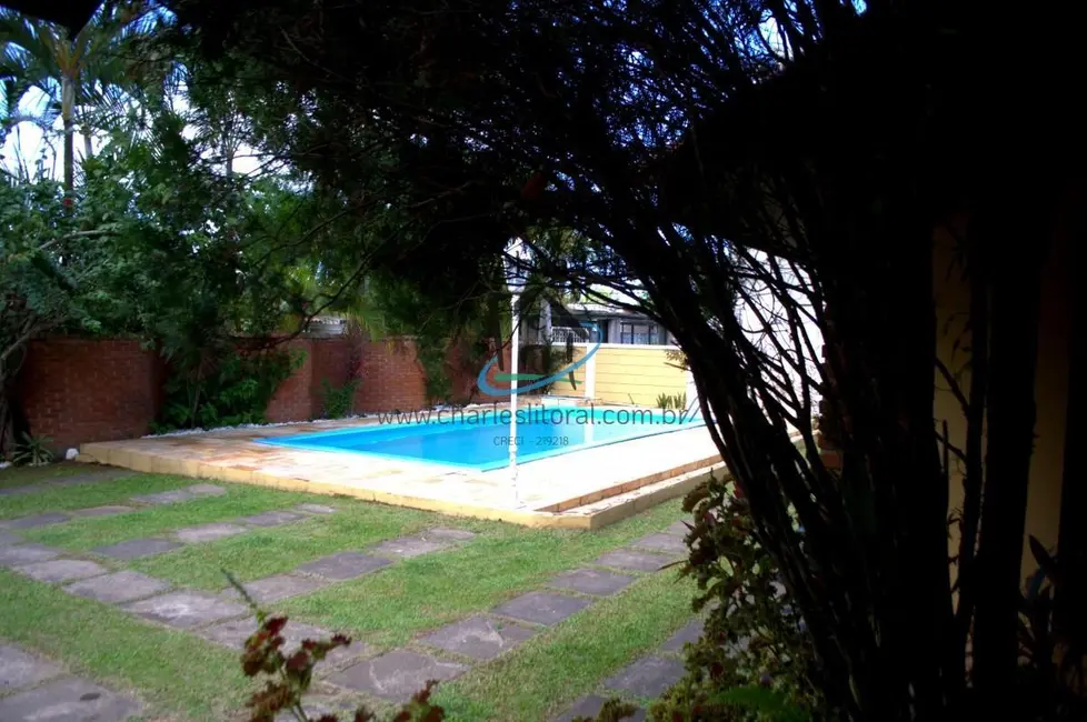 Foto 5 de Casa com 6 quartos à venda, 280m2 em Massaguaçu, Caraguatatuba - SP