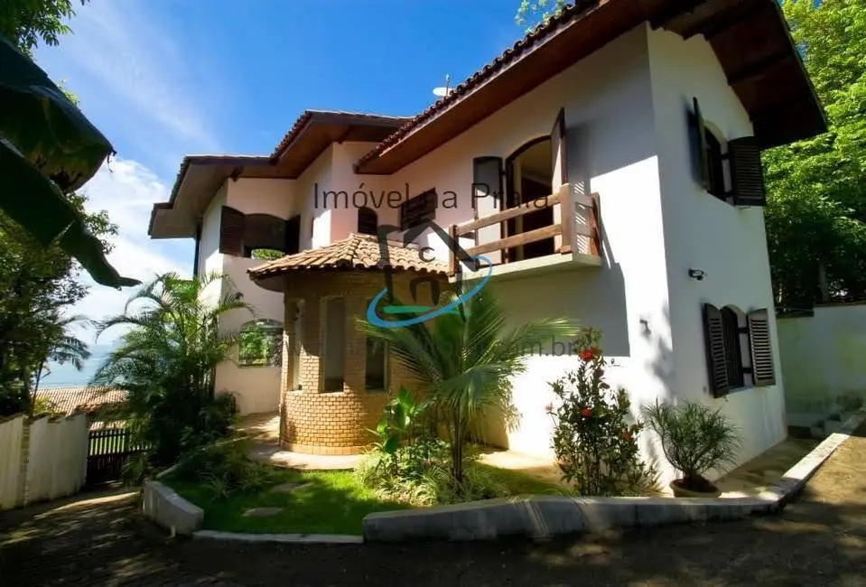 Foto 3 de Casa de Condomínio com 4 quartos à venda, 255m2 em Caraguatatuba - SP