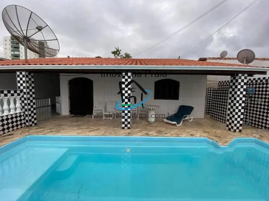 Foto 2 de Casa com 4 quartos à venda, 200m2 em Caraguatatuba - SP