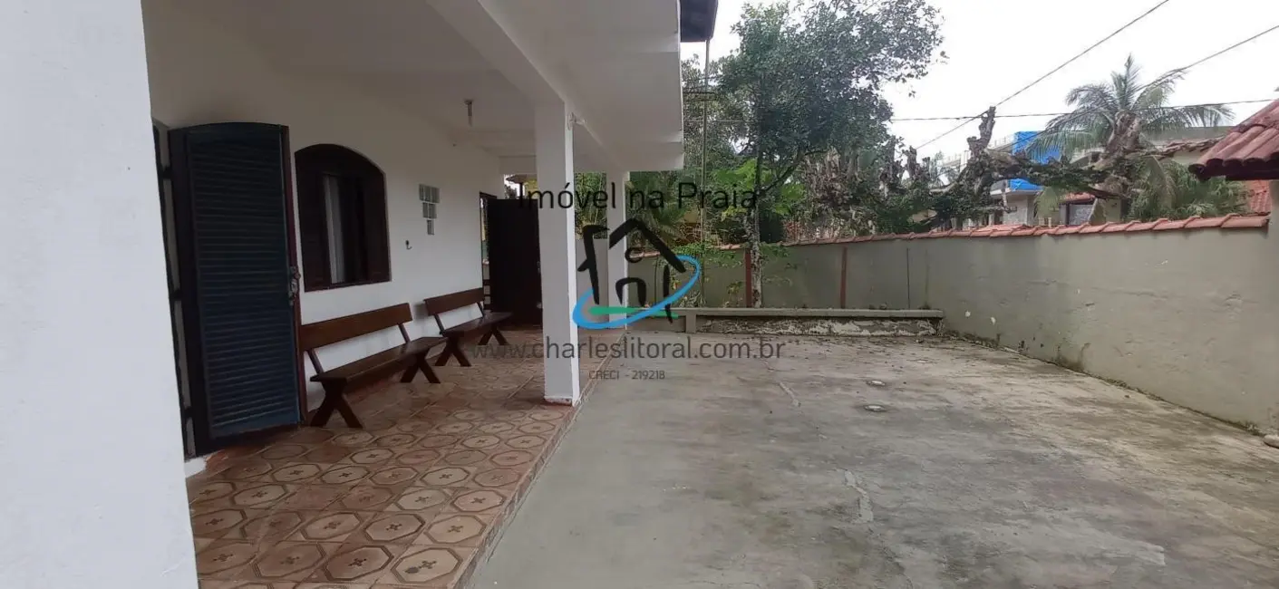 Casa de Condomínio com 8 quartos à venda, 330m2 em Ubatuba - SP - imagem 4 Foto 4 de Casa de Condomínio com 8 quartos à venda, 330m2 em Ubatuba - SP