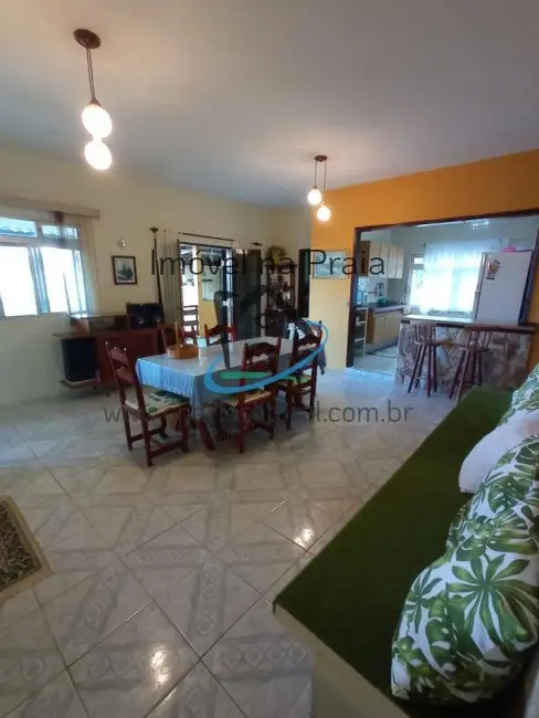 Foto 1 de Casa com 4 quartos à venda, 200m2 em Ubatuba - SP