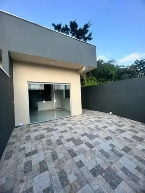 Foto 2 de Casa com 2 quartos à venda, 79m2 em Massaguaçu, Caraguatatuba - SP