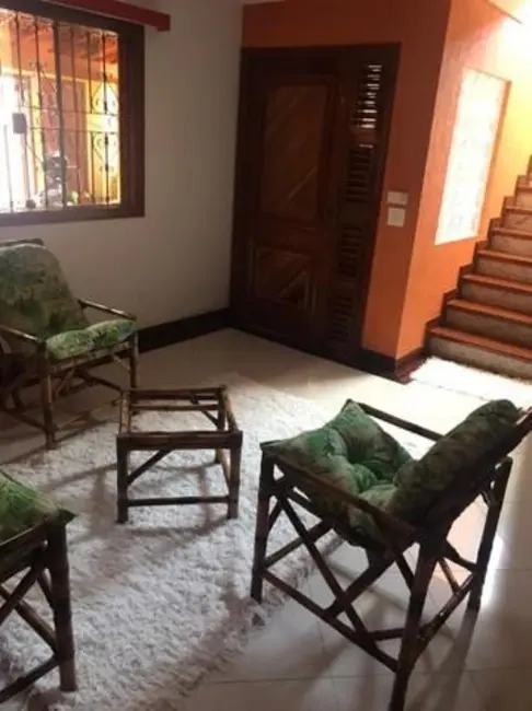 Foto 4 de Casa com 4 quartos à venda, 250m2 em Barra Velha, Ilhabela - SP