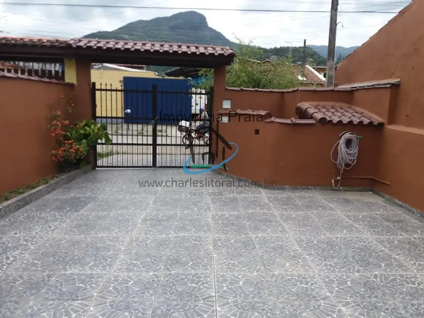 Foto 2 de Casa com 2 quartos à venda, 70m2 em Caraguatatuba - SP