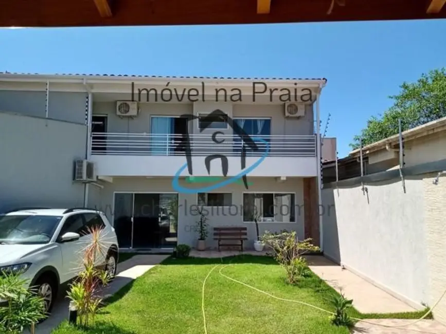 Foto 1 de Casa com 3 quartos à venda, 200m2 em Centro, Caraguatatuba - SP