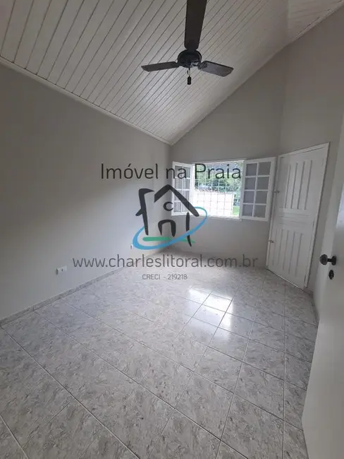 Casa com 3 quartos à venda, 142m2 em Jardim Terralão, Caraguatatuba - SP - imagem 7 Foto 7 de Casa com 3 quartos à venda, 142m2 em Jardim Terralão, Caraguatatuba - SP