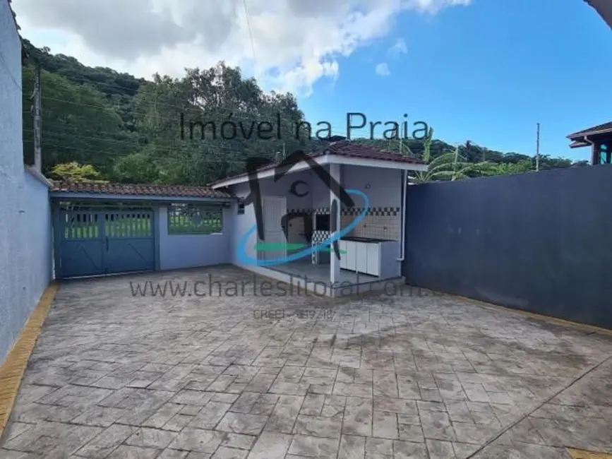 Casa com 3 quartos à venda, 142m2 em Jardim Terralão, Caraguatatuba - SP - imagem 3 Foto 3 de Casa com 3 quartos à venda, 142m2 em Jardim Terralão, Caraguatatuba - SP