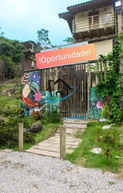 Foto 2 de Casa com 7 quartos à venda, 200m2 em Ubatuba - SP