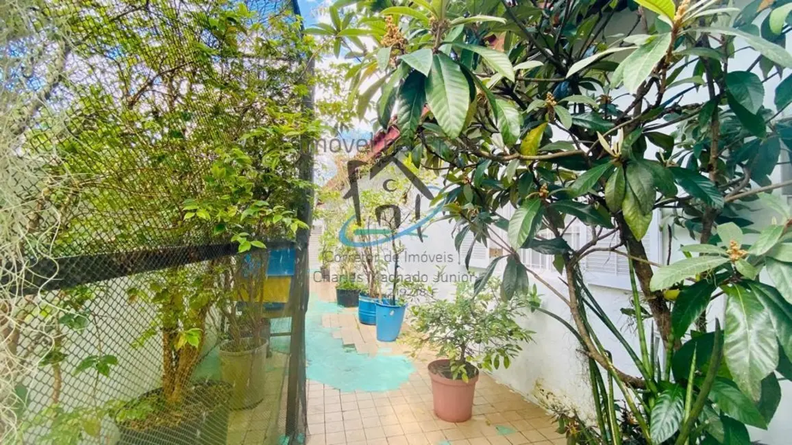 Foto 4 de Casa com 4 quartos à venda, 230m2 em Ubatuba - SP