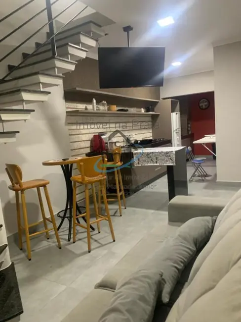 Foto 2 de Casa com 2 quartos à venda, 60m2 em Ubatuba - SP