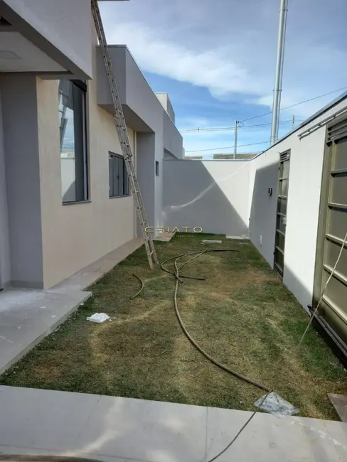 Foto 1 de Casa com 3 quartos à venda, 134m2 em Anapolis - GO