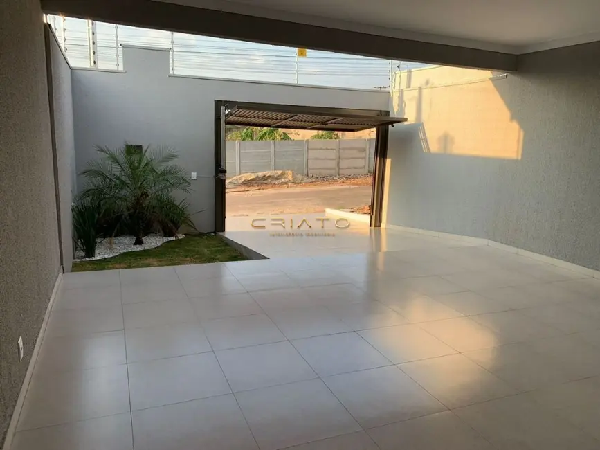 Foto 2 de Casa com 3 quartos à venda, 126m2 em Jardim Europa, Anapolis - GO