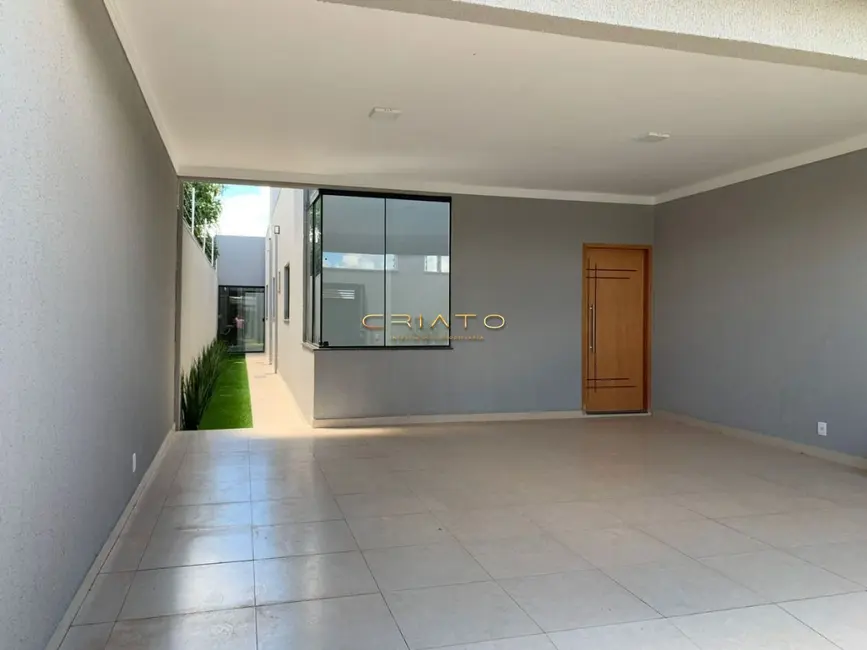 Foto 1 de Casa com 3 quartos à venda, 126m2 em Jardim Europa, Anapolis - GO