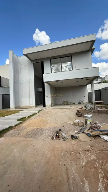 Foto 2 de Casa de Condomínio com 4 quartos à venda, 300m2 em Anapolis - GO