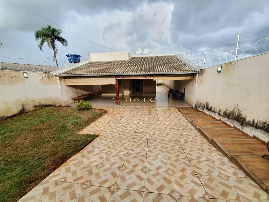 Foto 1 de Casa com 3 quartos à venda, 180m2 em Santos Dumont, Anapolis - GO