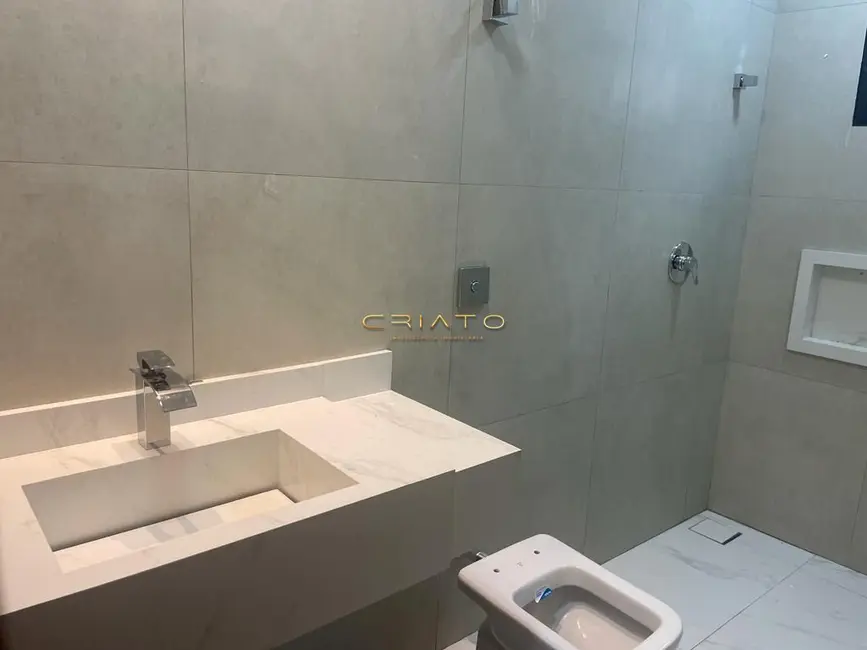 Casa com 3 quartos à venda, 150m2 em Anápolis City, Anapolis - GO - imagem 4 Foto 4 de Casa com 3 quartos à venda, 150m2 em Anápolis City, Anapolis - GO