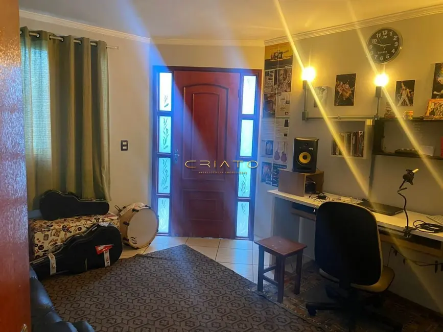 Foto 2 de Casa com 4 quartos à venda, 200m2 em Vila Formosa, Anapolis - GO