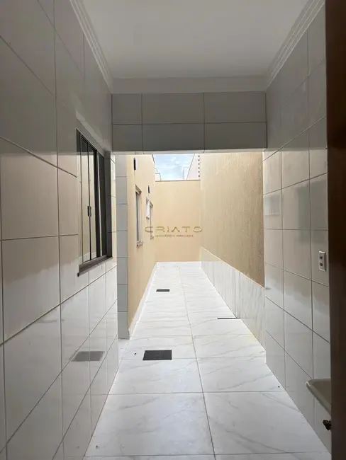 Foto 2 de Casa com 3 quartos à venda, 100m2 em Jardim das Oliveiras, Anapolis - GO