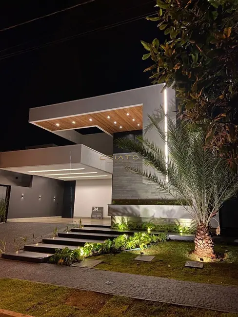 Foto 1 de Casa com 4 quartos à venda, 240m2 em Condomínio Terras Alpha Anápolis, Anapolis - GO