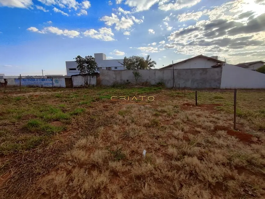 Foto 1 de Terreno / Lote à venda, 377m2 em Anápolis City, Anapolis - GO