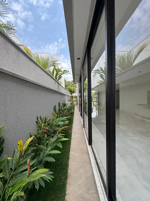 Foto 9 de Casa com 4 quartos à venda, 227m2 em Condomínio Terras Alpha Anápolis, Anapolis - GO