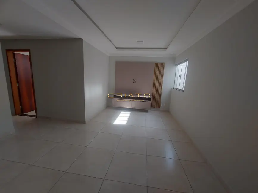 Apartamento com 3 quartos à venda, 80m2 em Conjunto IAPC, Anapolis - GO - imagem 1 Foto 1 de Apartamento com 3 quartos à venda, 80m2 em Conjunto IAPC, Anapolis - GO