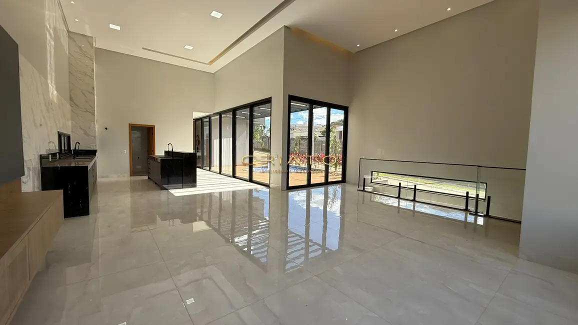 Casa com 4 quartos à venda, 268m2 em Anapolis - GO - imagem 3 Foto 3 de Casa com 4 quartos à venda, 268m2 em Anapolis - GO