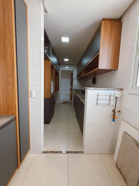 Foto 4 de Apartamento com 3 quartos à venda, 99m2 em Vila Santa Isabel, Anapolis - GO
