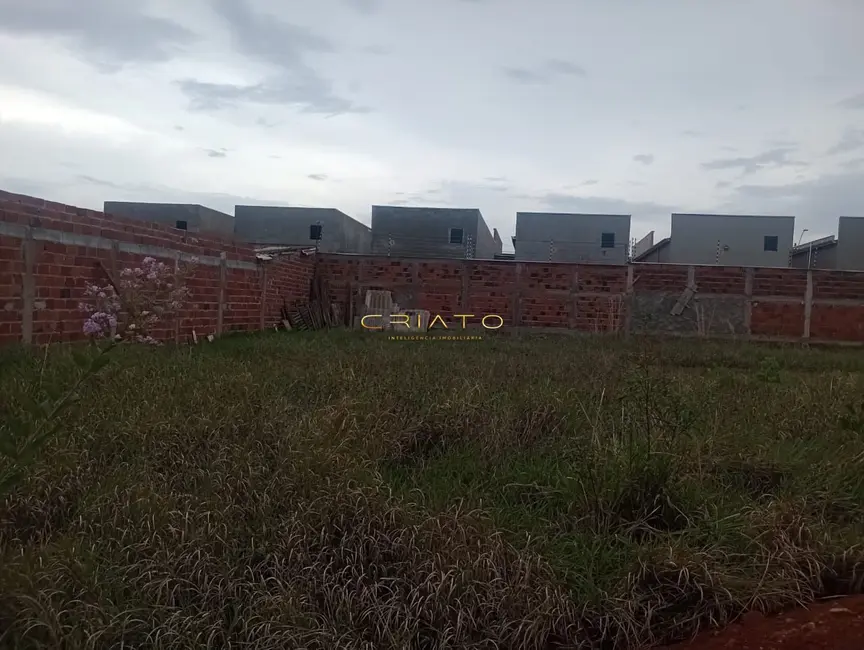 Foto 1 de Terreno / Lote à venda, 300m2 em Anapolis - GO