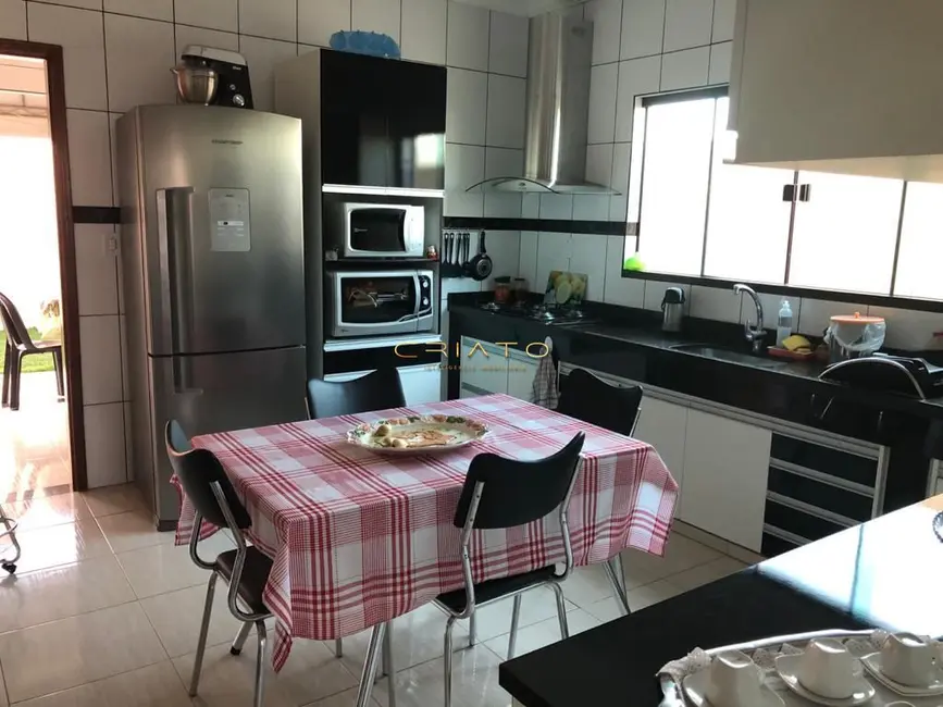 Casa com 3 quartos à venda, 128m2 em Vila João Luiz de Oliveira, Anapolis - GO - imagem 6 Foto 6 de Casa com 3 quartos à venda, 128m2 em Vila João Luiz de Oliveira, Anapolis - GO