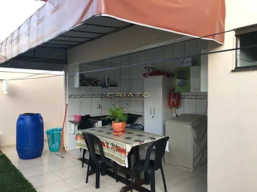 Casa com 3 quartos à venda, 128m2 em Vila João Luiz de Oliveira, Anapolis - GO - imagem 9 Foto 9 de Casa com 3 quartos à venda, 128m2 em Vila João Luiz de Oliveira, Anapolis - GO