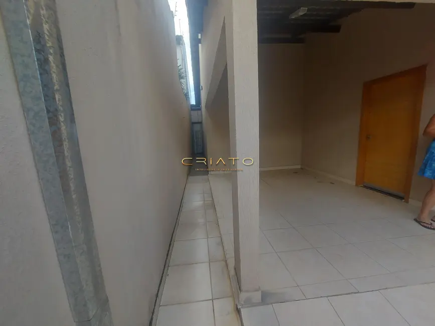 Foto 1 de Casa com 3 quartos à venda, 130m2 em Setor Sul Jamil Miguel, Anapolis - GO