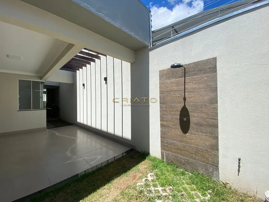 Foto 2 de Casa com 3 quartos à venda, 105m2 em Residencial Flor do Cerrado, Anapolis - GO