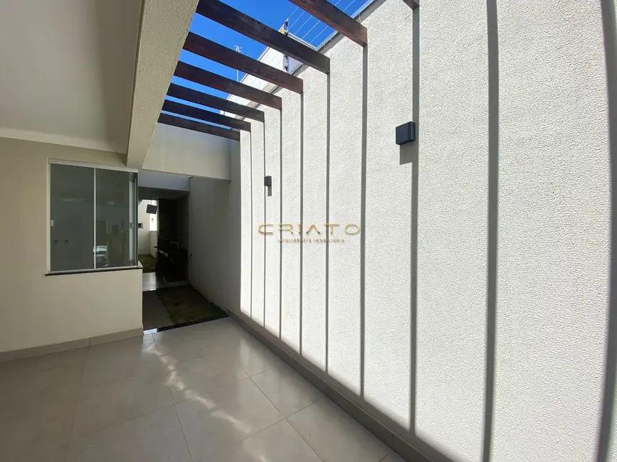 Foto 1 de Casa com 3 quartos à venda, 105m2 em Residencial Flor do Cerrado, Anapolis - GO