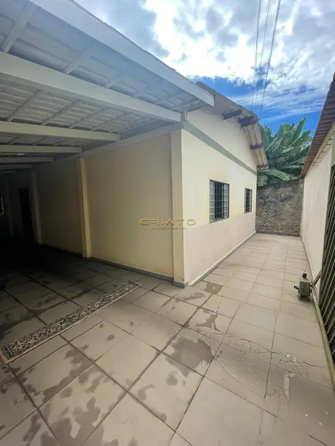 Foto 1 de Casa com 3 quartos à venda, 195m2 em Anapolis - GO