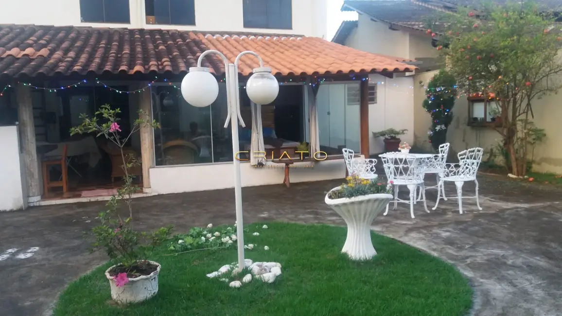 Foto 1 de Sobrado com 4 quartos à venda, 410m2 em Anapolis - GO