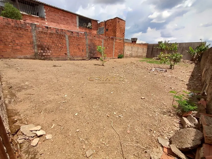 Foto 6 de Terreno / Lote à venda, 250m2 em Jardim Arco Verde, Anapolis - GO