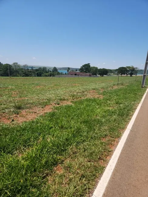 Foto 1 de Terreno / Lote à venda, 800m2 em Abadiania - GO