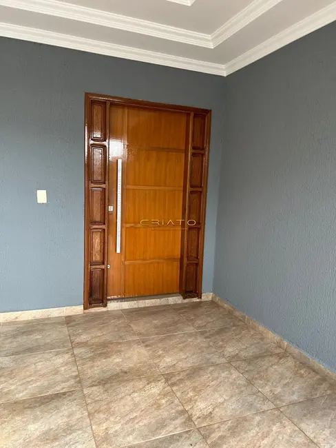 Foto 2 de Sobrado com 3 quartos à venda, 175m2 em Jardim Europa, Anapolis - GO