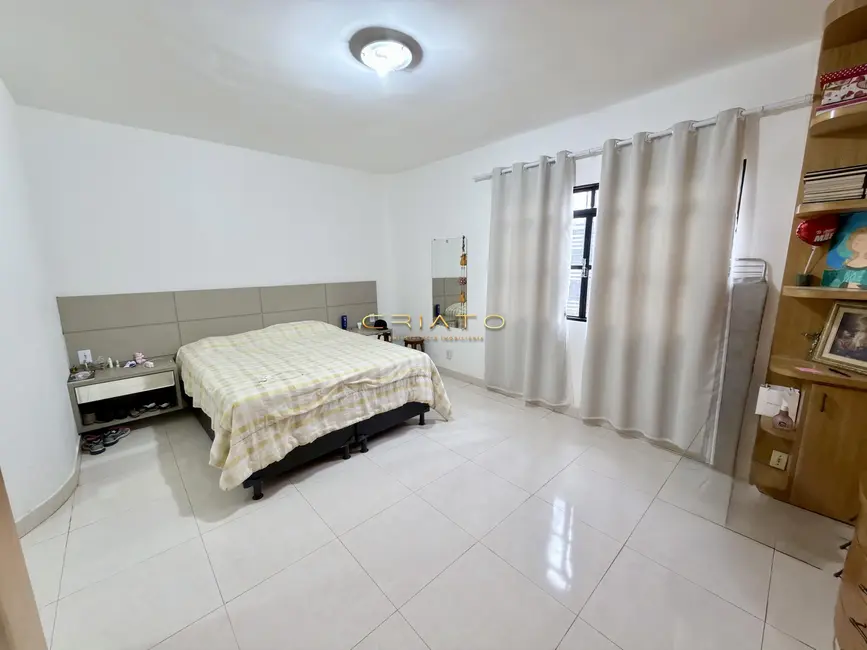 Foto 5 de Sobrado com 4 quartos para alugar, 215m2 em Alvorada, Anapolis - GO