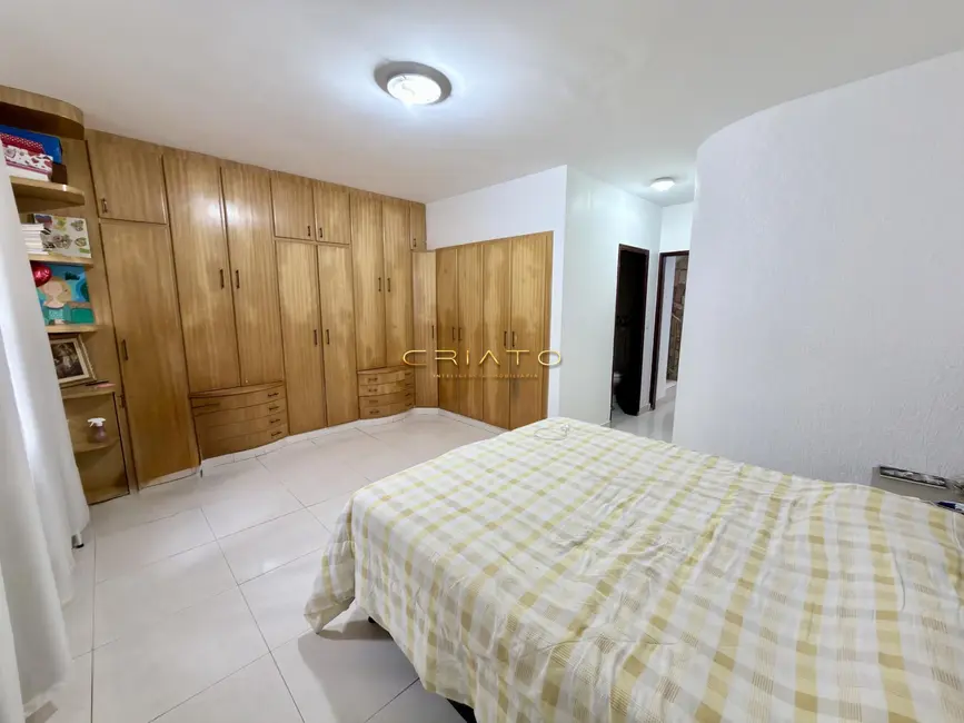 Foto 6 de Sobrado com 4 quartos para alugar, 215m2 em Alvorada, Anapolis - GO