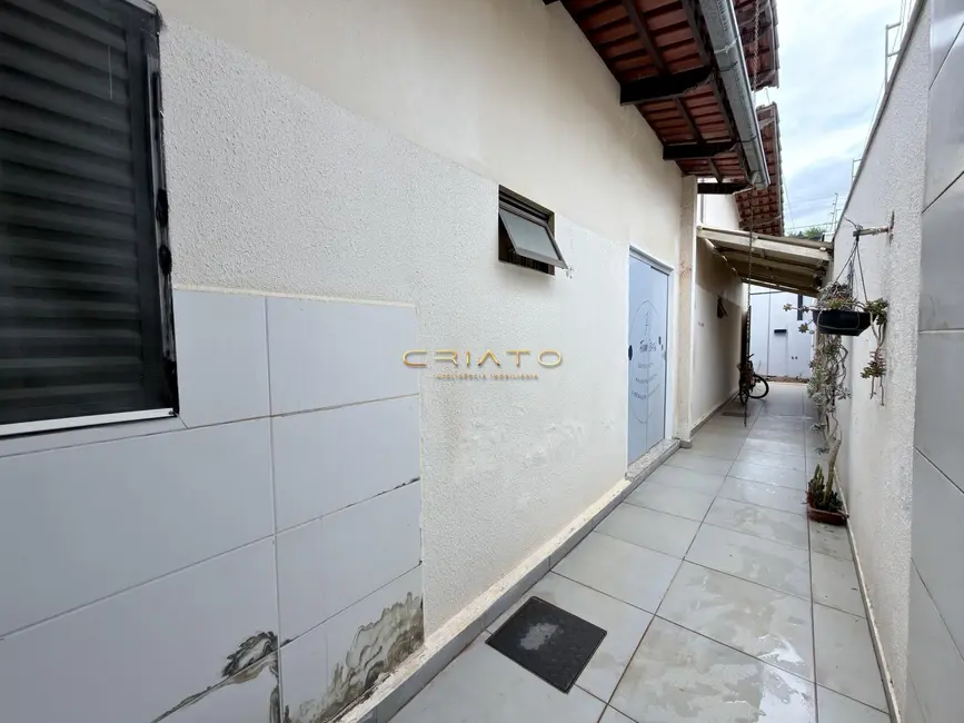 Foto 8 de Sobrado com 4 quartos para alugar, 215m2 em Alvorada, Anapolis - GO