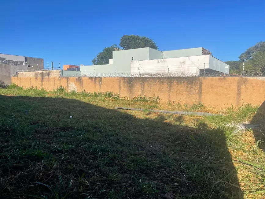 Foto 1 de Terreno / Lote à venda, 450m2 em Anápolis City, Anapolis - GO