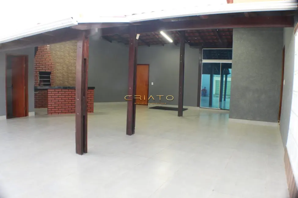 Foto 2 de Casa com 3 quartos à venda, 150m2 em Residencial Buritis, Anapolis - GO