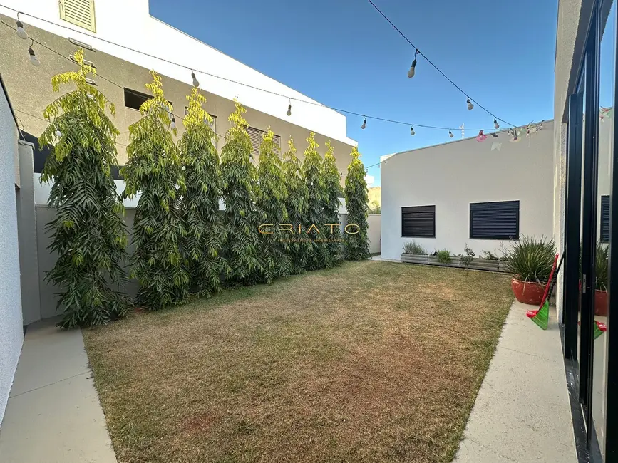 Foto 2 de Casa com 3 quartos à venda, 170m2 em Condomínio Terras Alpha Anápolis, Anapolis - GO