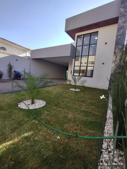 Foto 1 de Casa com 3 quartos à venda, 155m2 em Cidade Jardim, Anapolis - GO