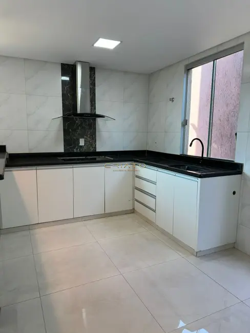 Foto 2 de Casa à venda, 220m2 em Setor Residencial Pedro Ludovico, Anapolis - GO