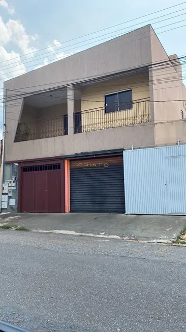 Sobrado com 2 quartos à venda, 124m2 em Anapolis - GO - imagem 1 Foto 1 de Sobrado com 2 quartos à venda, 124m2 em Anapolis - GO